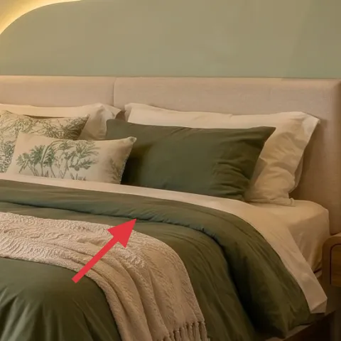 dyed leaf-pattern pillow covers